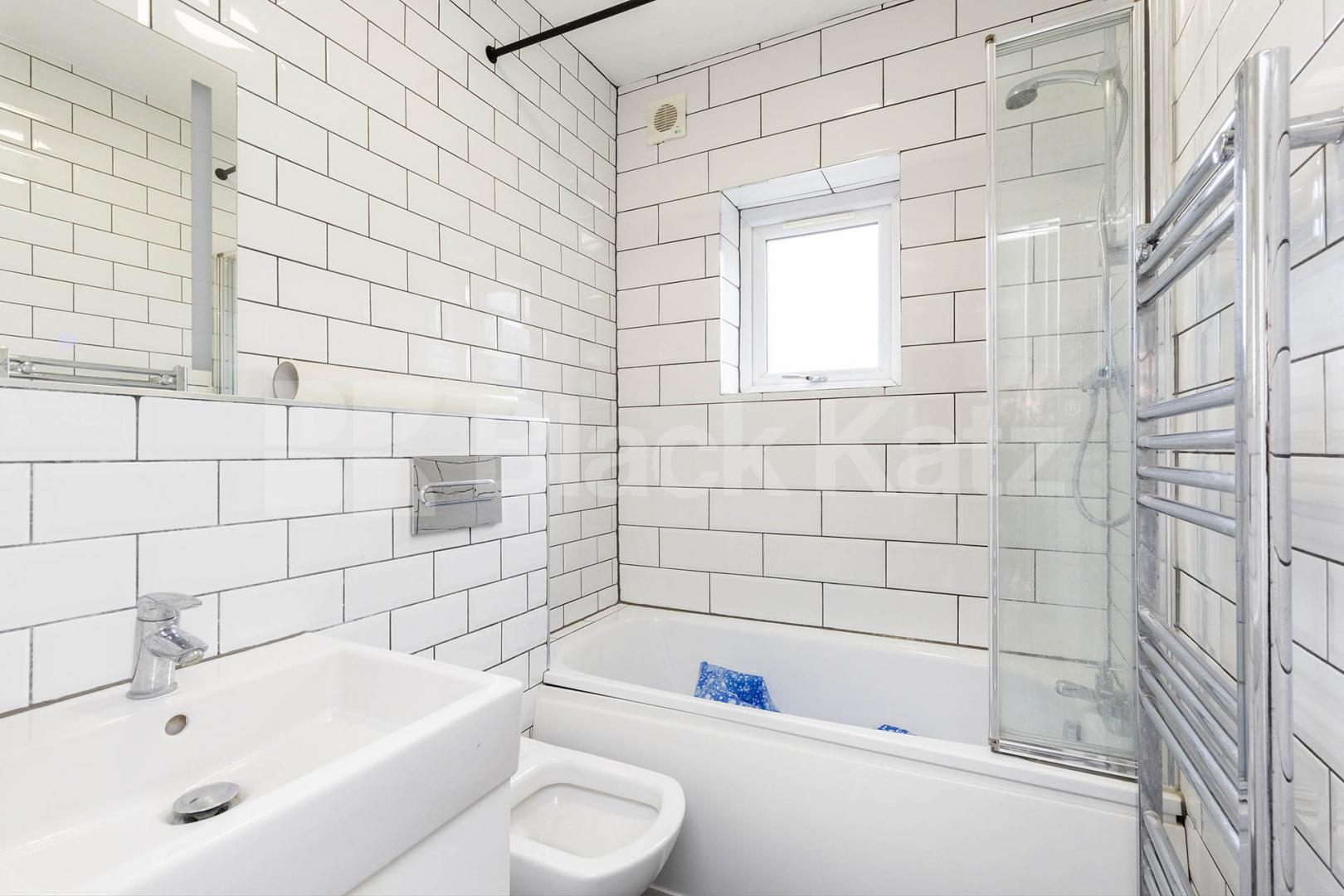 Modern Apartment Edinburgh Road, Hanwell